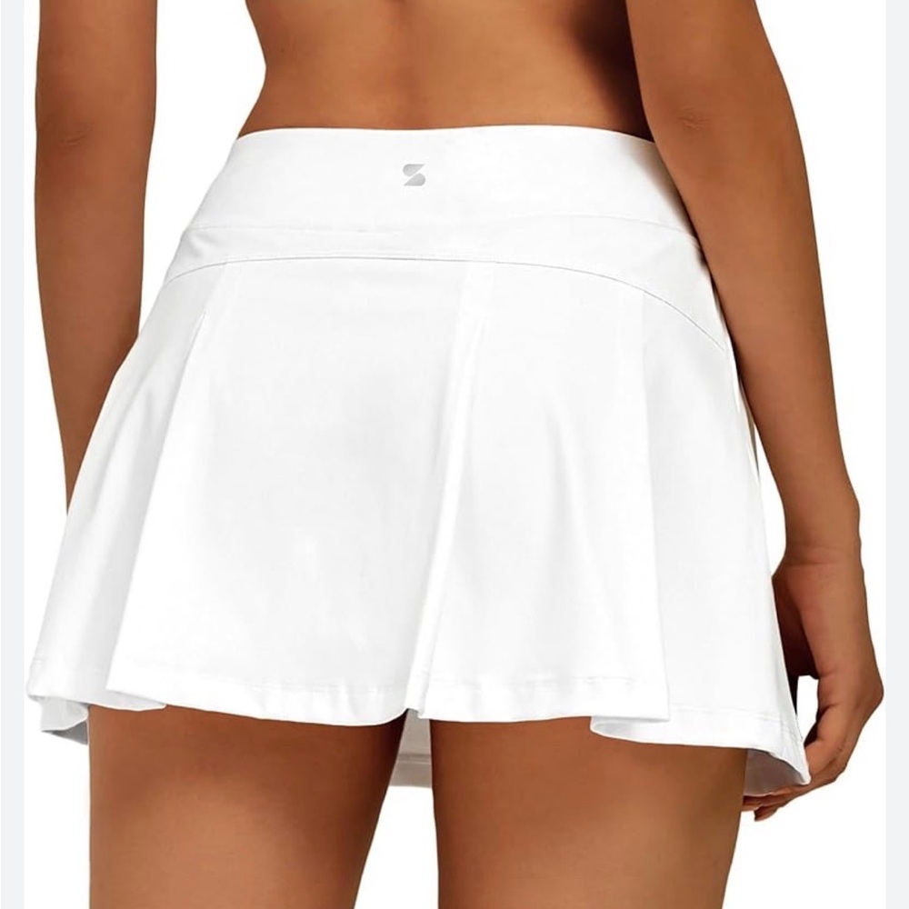 NWOT Stelle White Women's Tennis Skirt. Small